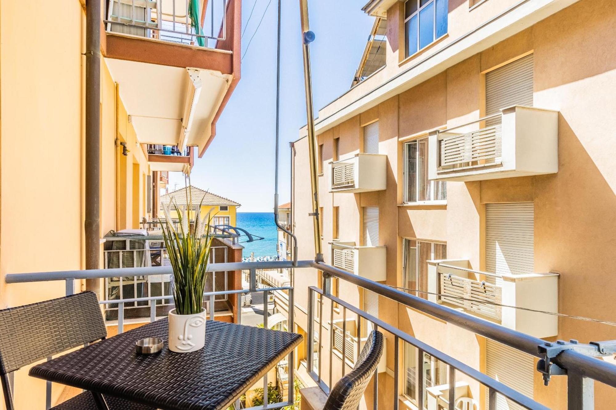 'Nature Home' 30Mt Sea -Central Station -Netflix Pietra Ligure Dış mekan fotoğraf